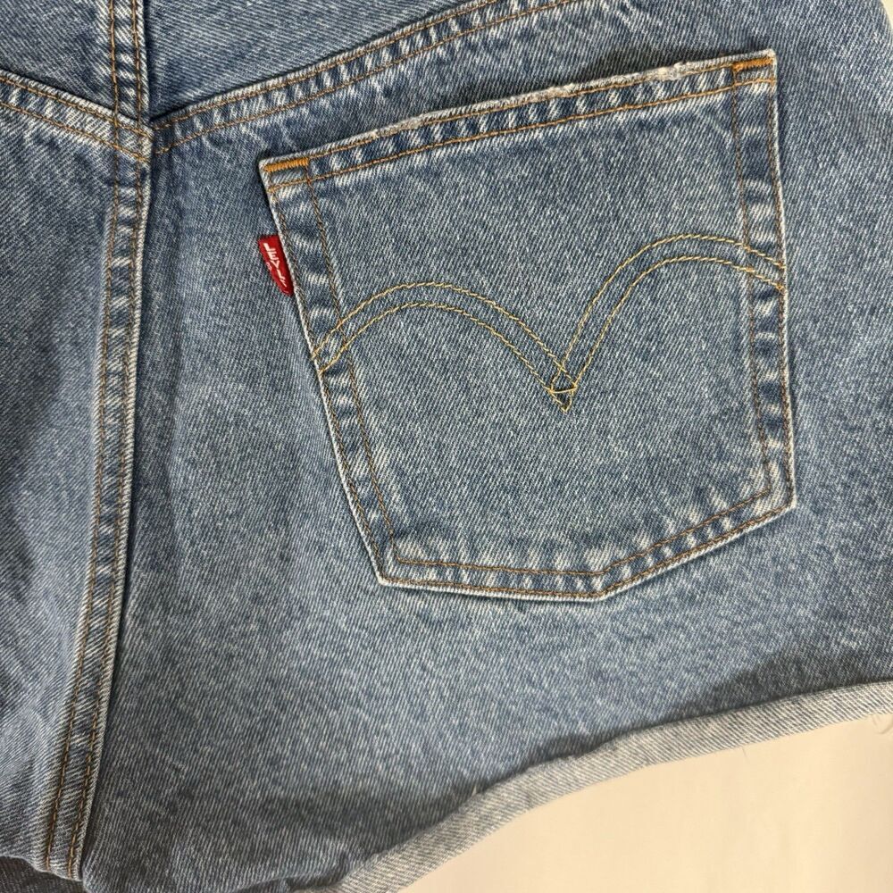 Levis 501 Button Fly Shorts Womens 31 Medium Wash Blue Denim Cut Off 100% Cotton - Picture 8 of 8